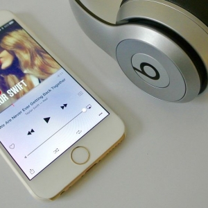  iPhoneBeatsҲͷϷ