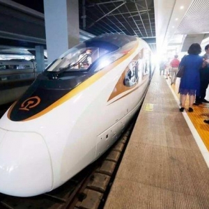 ʱ250km/hϵĸΪΰȫ䣿ʦ˸Σ